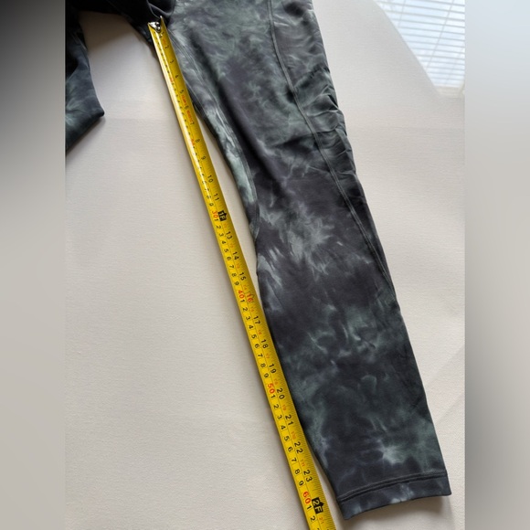 Lululemon Align High Rise Legging With Pockets - Picture 8 of 8